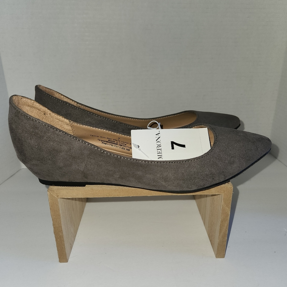 Merona Wedge Heeled Flat Sz 7 NWT